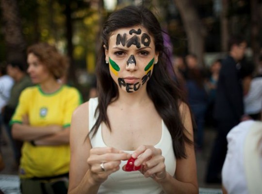 Close Up: Brazil Before the Kick-off - A Country Divided